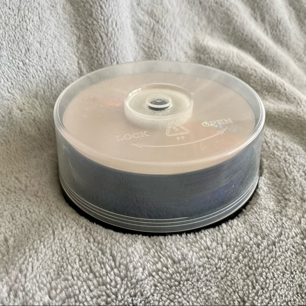 26 Blank DVD Recordable Discs Spindle Lot 13 Sony AccuCore DVD+R 13‎ Memorex